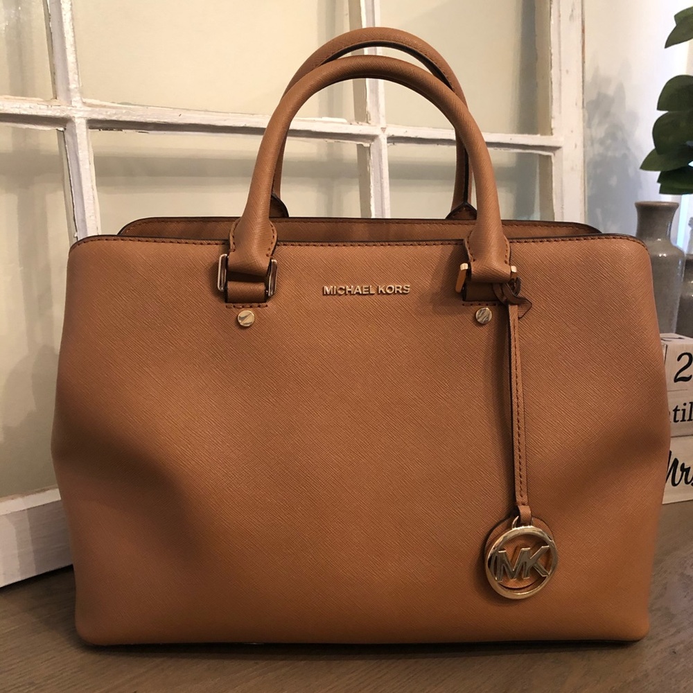 Michael kors purse